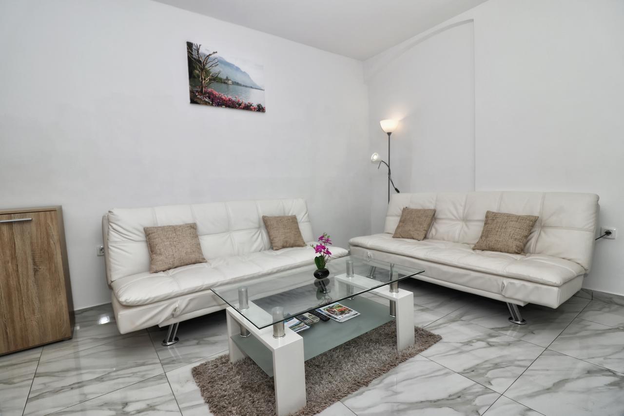 Apartments Amalia Rovinj Luaran gambar