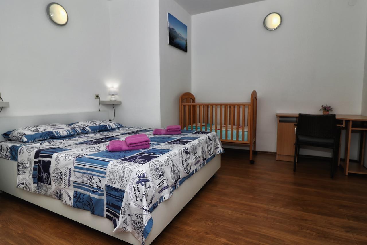 Apartments Amalia Rovinj Luaran gambar