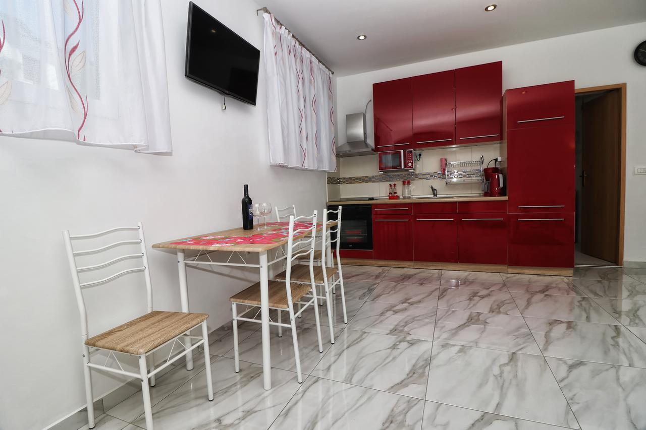 Apartments Amalia Rovinj Luaran gambar