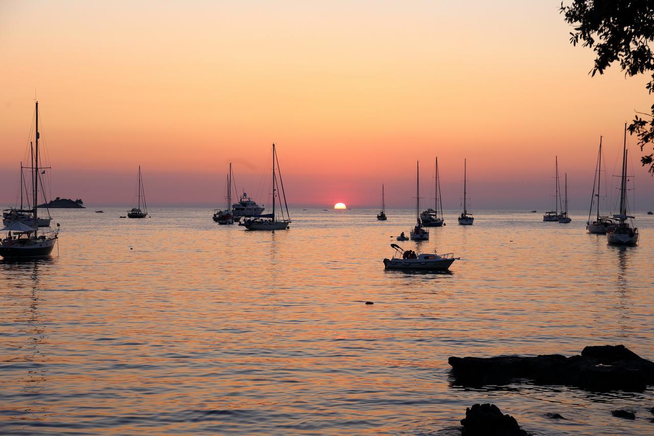 Apartments Amalia Rovinj Luaran gambar