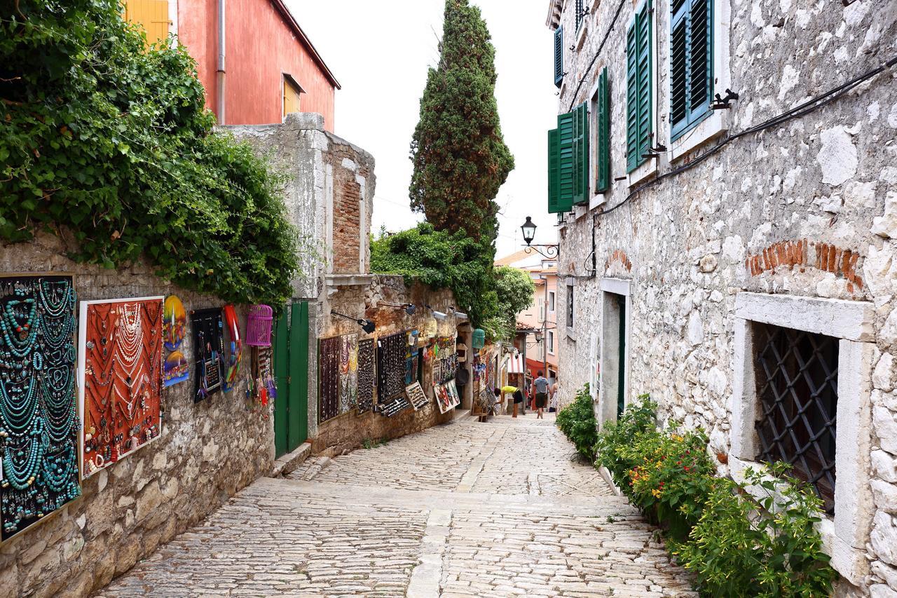 Apartments Amalia Rovinj Luaran gambar